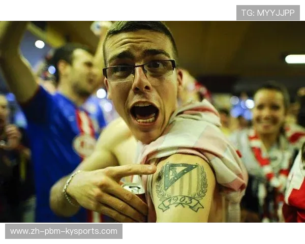 德甲球队相关纹身设计视频集合：球迷热爱的新表达